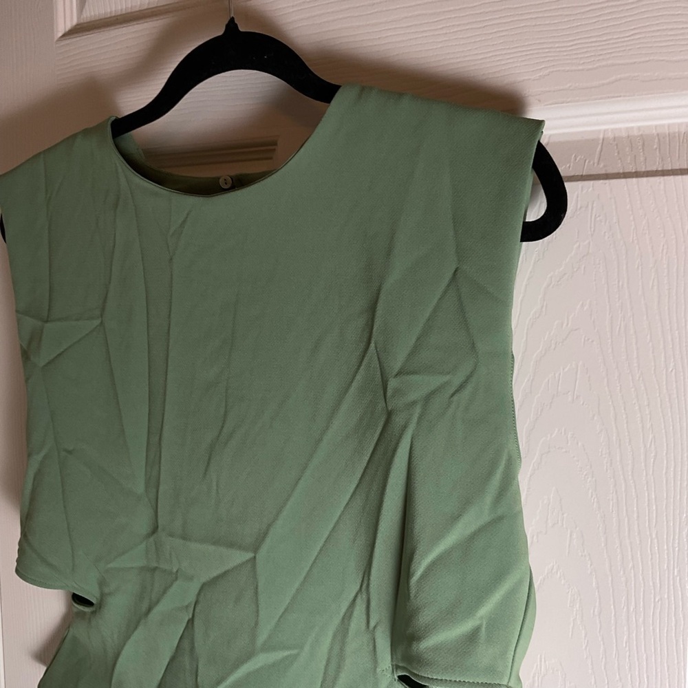 Zara Cut-Out Peplum Sleeveless Top - Sage Green size Large - Picture 3 of 9